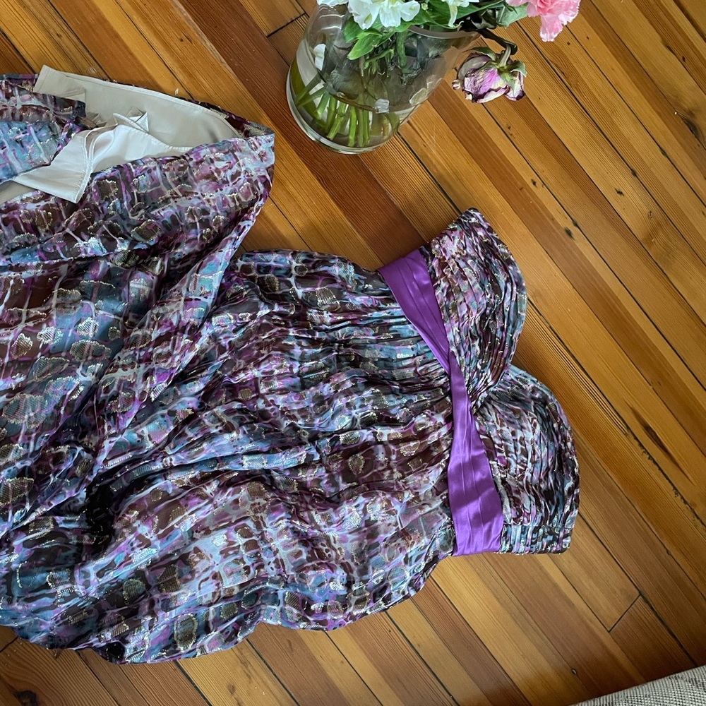 BCBG SILK GOWN (NWOT)